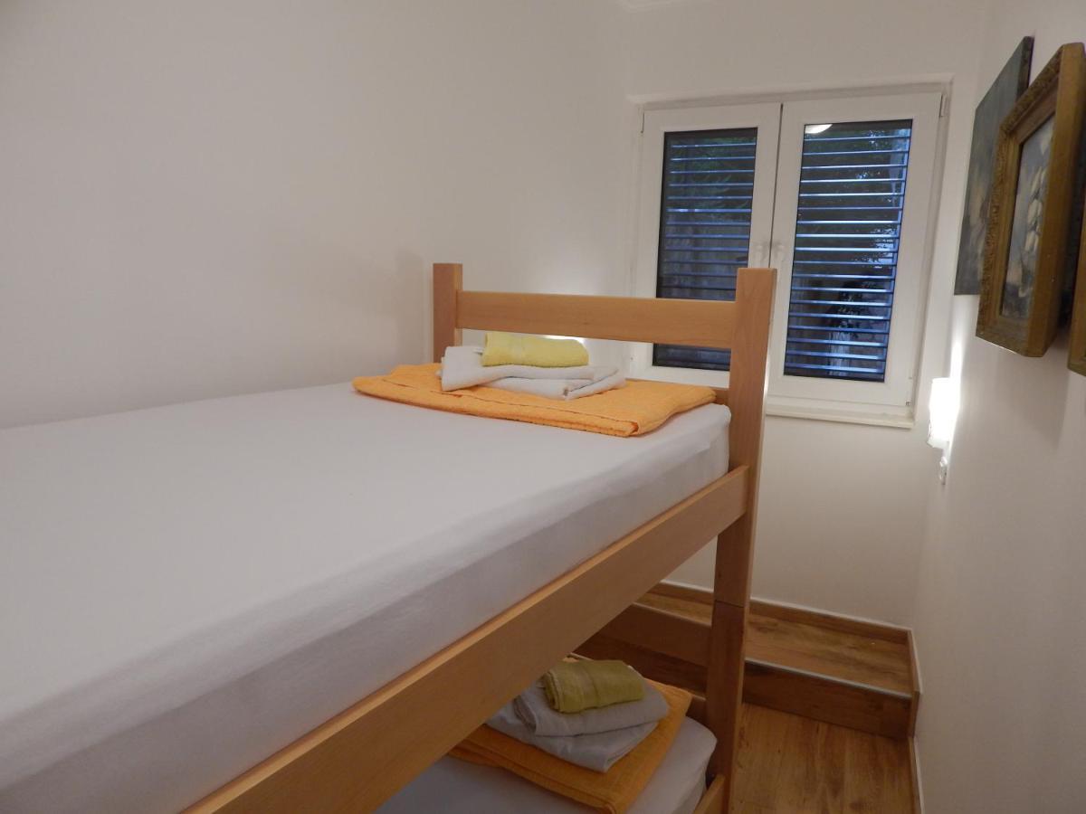 Sveti Stefan- Apartment Dora Buitenkant foto