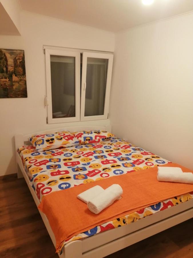Sveti Stefan- Apartment Dora Buitenkant foto